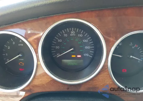 2005 Jaguar Xk8 z USA, uszkodzony, nr VIN SAJDA42C852A39190